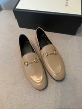 Load image into Gallery viewer, GUCCI FLATS 25
