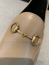 Load image into Gallery viewer, GUCCI FLATS 25
