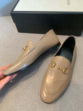 Load image into Gallery viewer, GUCCI FLATS 25
