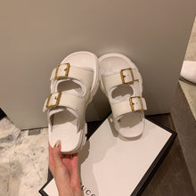 Load image into Gallery viewer, GUCCI SLIPPERS 43
