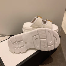 Load image into Gallery viewer, GUCCI SLIPPERS 43
