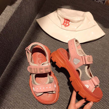 Load image into Gallery viewer, GUCCI SLIPPERS 48
