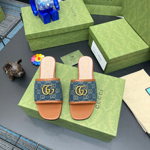 Load image into Gallery viewer, GUCCI SLIPPERS 53
