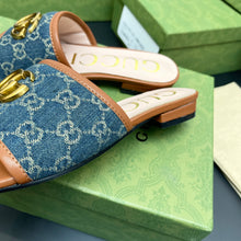 Load image into Gallery viewer, GUCCI SLIPPERS 53
