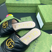 Load image into Gallery viewer, GUCCI SLIPPERS 57
