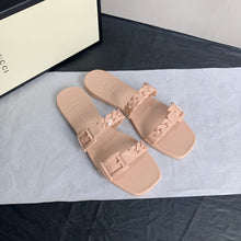 Load image into Gallery viewer, GUCCI SLIPPERS 64
