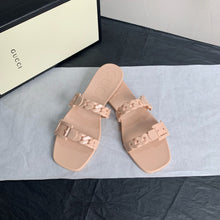 Load image into Gallery viewer, GUCCI SLIPPERS 64
