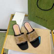 Load image into Gallery viewer, GUCCI SLIPPERS 79

