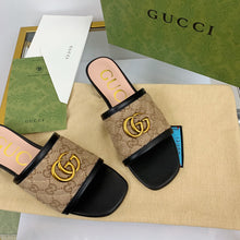 Load image into Gallery viewer, GUCCI SLIPPERS 79

