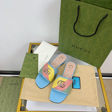Load image into Gallery viewer, GUCCI SLIPPERS 84
