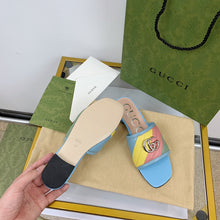 Load image into Gallery viewer, GUCCI SLIPPERS 84
