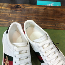 Load image into Gallery viewer, Gucci Bee Print Sneaker
