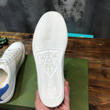 Load image into Gallery viewer, GUCCI FLATS 69
