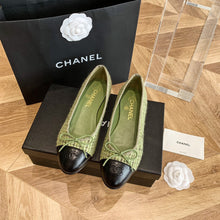 Load image into Gallery viewer, CHANEL FLATS 1

