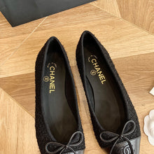 Load image into Gallery viewer, CHANEL FLATS 3
