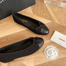 Load image into Gallery viewer, CHANEL FLATS 3
