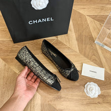 Load image into Gallery viewer, CHANEL FLATS 7
