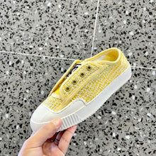 Load image into Gallery viewer, CHANEL FLATS 10
