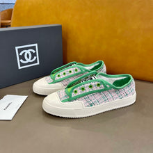 Load image into Gallery viewer, CHANEL FLATS 11
