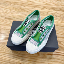 Load image into Gallery viewer, CHANEL FLATS 11
