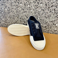 Load image into Gallery viewer, CHANEL FLATS 12
