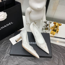 Load image into Gallery viewer, CHANEL HIGH HEELS 7
