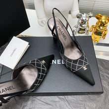 Load image into Gallery viewer, CHANEL HIGH HEELS 16
