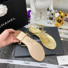 Load image into Gallery viewer, CHANEL HIGH HEELS 31
