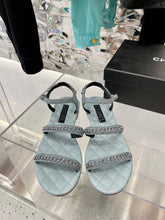 Load image into Gallery viewer, CHANEL SLIPPERS 23
