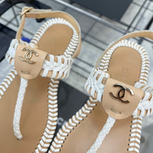 Load image into Gallery viewer, CHANEL SLIPPERS 26
