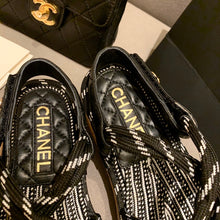 Load image into Gallery viewer, CHANEL SLIPPERS 29
