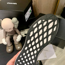 Load image into Gallery viewer, CHANEL SNEAKERS 6
