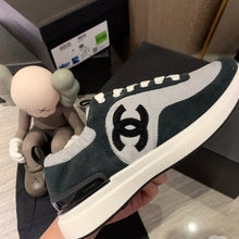 Load image into Gallery viewer, CHANEL SNEAKERS 8

