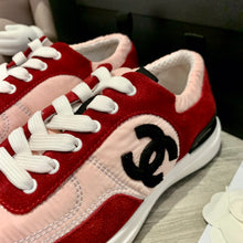 Load image into Gallery viewer, CHANEL SNEAKERS 10
