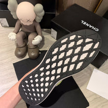 Load image into Gallery viewer, CHANEL SNEAKERS 15
