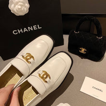 Load image into Gallery viewer, CHANEL FLATS 13

