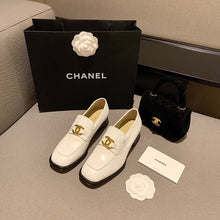 Load image into Gallery viewer, CHANEL FLATS 13
