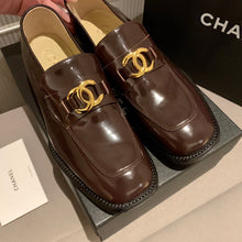 Load image into Gallery viewer, CHANEL FLATS 14
