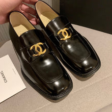 Load image into Gallery viewer, CHANEL FLATS 15
