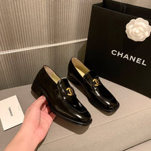 Load image into Gallery viewer, CHANEL FLATS 15

