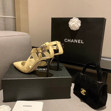 Load image into Gallery viewer, CHANEL HIGH HEELS 41
