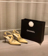 Load image into Gallery viewer, CHANEL HIGH HEELS 41
