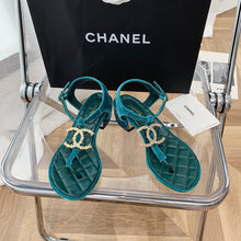 Load image into Gallery viewer, CHANEL SLIPPERS 56
