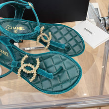 Load image into Gallery viewer, CHANEL SLIPPERS 56
