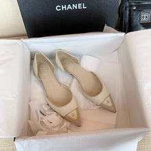 Load image into Gallery viewer, CHANEL FLATS 17
