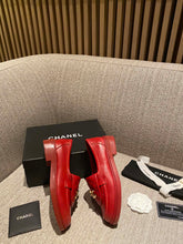 Load image into Gallery viewer, CHANEL FLATS 22
