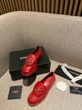 Load image into Gallery viewer, CHANEL FLATS 22

