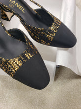 Load image into Gallery viewer, CHANEL FLATS 34
