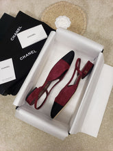 Load image into Gallery viewer, CHANEL FLATS 37
