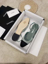 Load image into Gallery viewer, CHANEL FLAT 44
